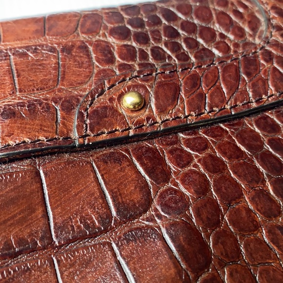 RARE Cole Haan Elena Croc Textured Leather Clutch - Picture 4 of 7